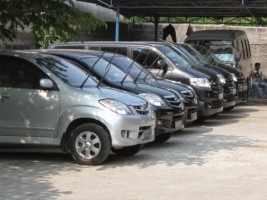 Tempat sewa mobil madiun mahkota
